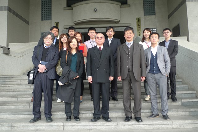 103年1月21日本學院林院長訪視在臺灣高雄地方法院及地檢署學習之司法官第53期學員