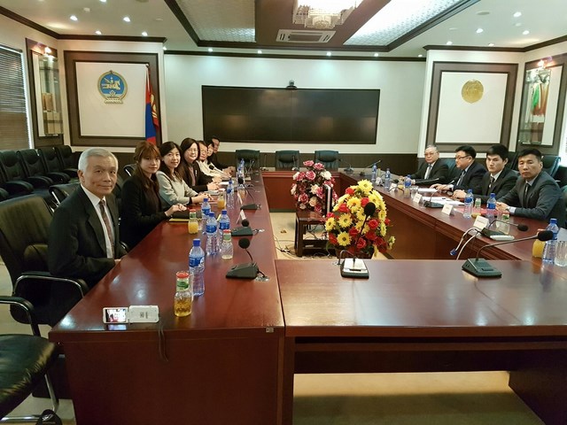 代表團與蒙方洽談合作瞭解備忘錄及赴蒙古國開辦蒙古國檢察官3日訓練課程等合作方式。