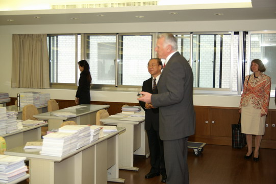 2006.3.29奧地利最高法院院長Dr.Johann Rzeszut法官學術交流訪問02