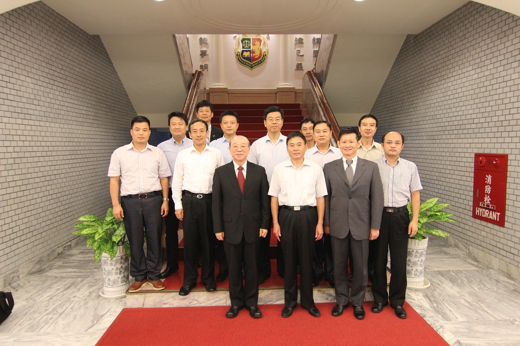 court from Jiangxi to visit