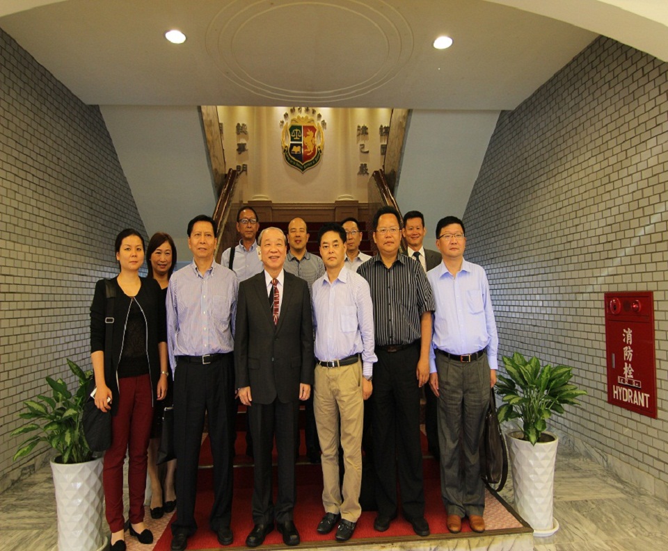  the Society of Public 
Prosecutors of Shanghai