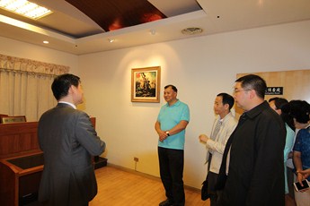 王貴喜副會長等貴賓參觀本學院模擬偵查庭