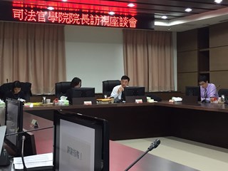106年12月6日本學院蔡碧玉院長訪視司法官第57期第二階段院檢學習橋頭學習組 106年12月6日本學院蔡碧玉院長訪視司法官第57期第二階段院檢學習橋頭學習組