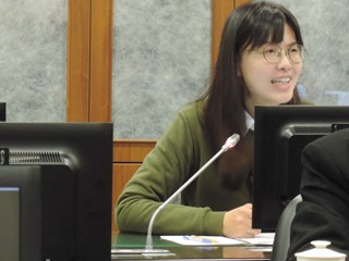 進行專題報告 進行專題報告