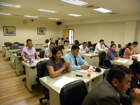 2013/10/4 10th Mongolian Prosecutors Judicial Training Class Completion Meeting