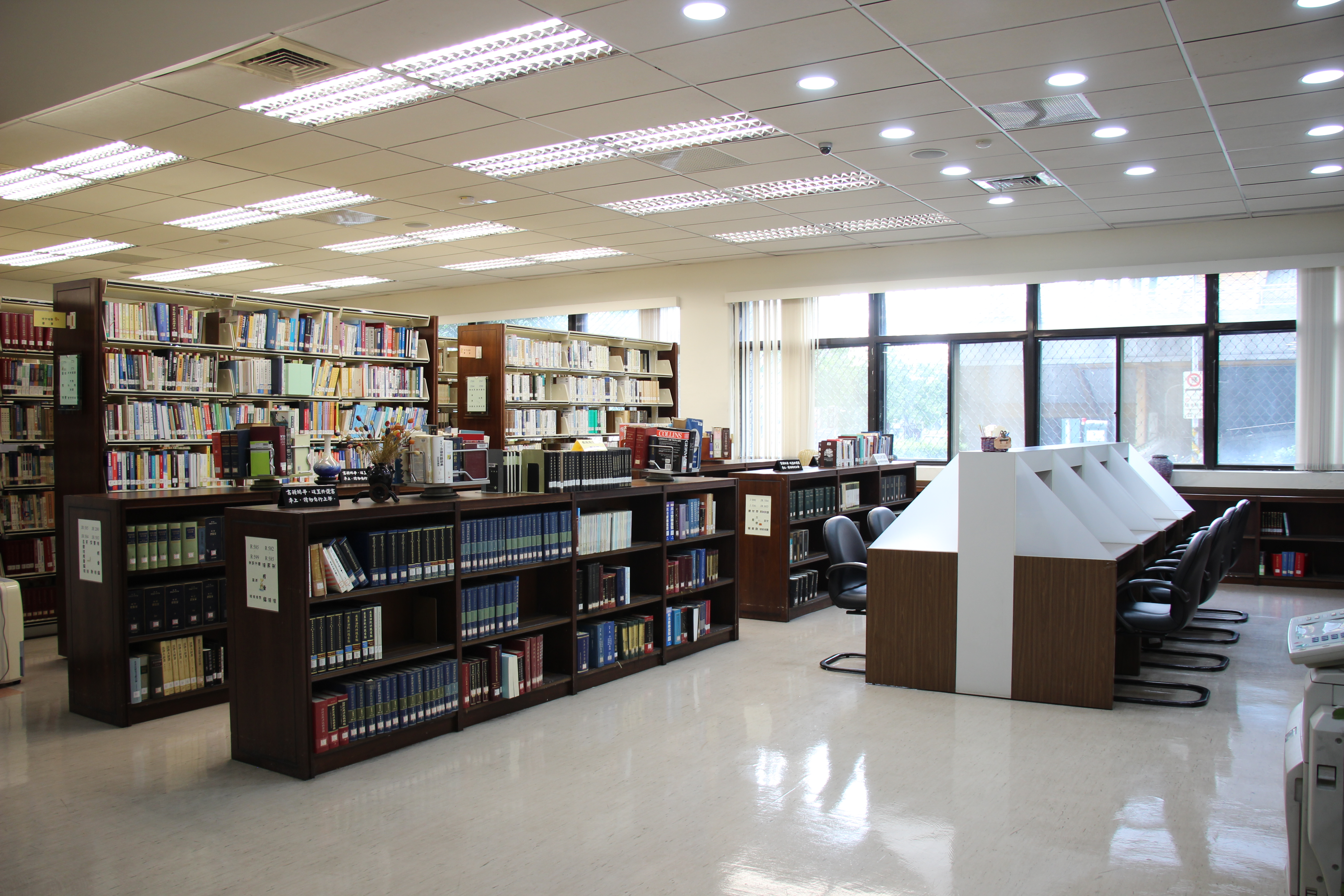 Library Reading Area Photo Left