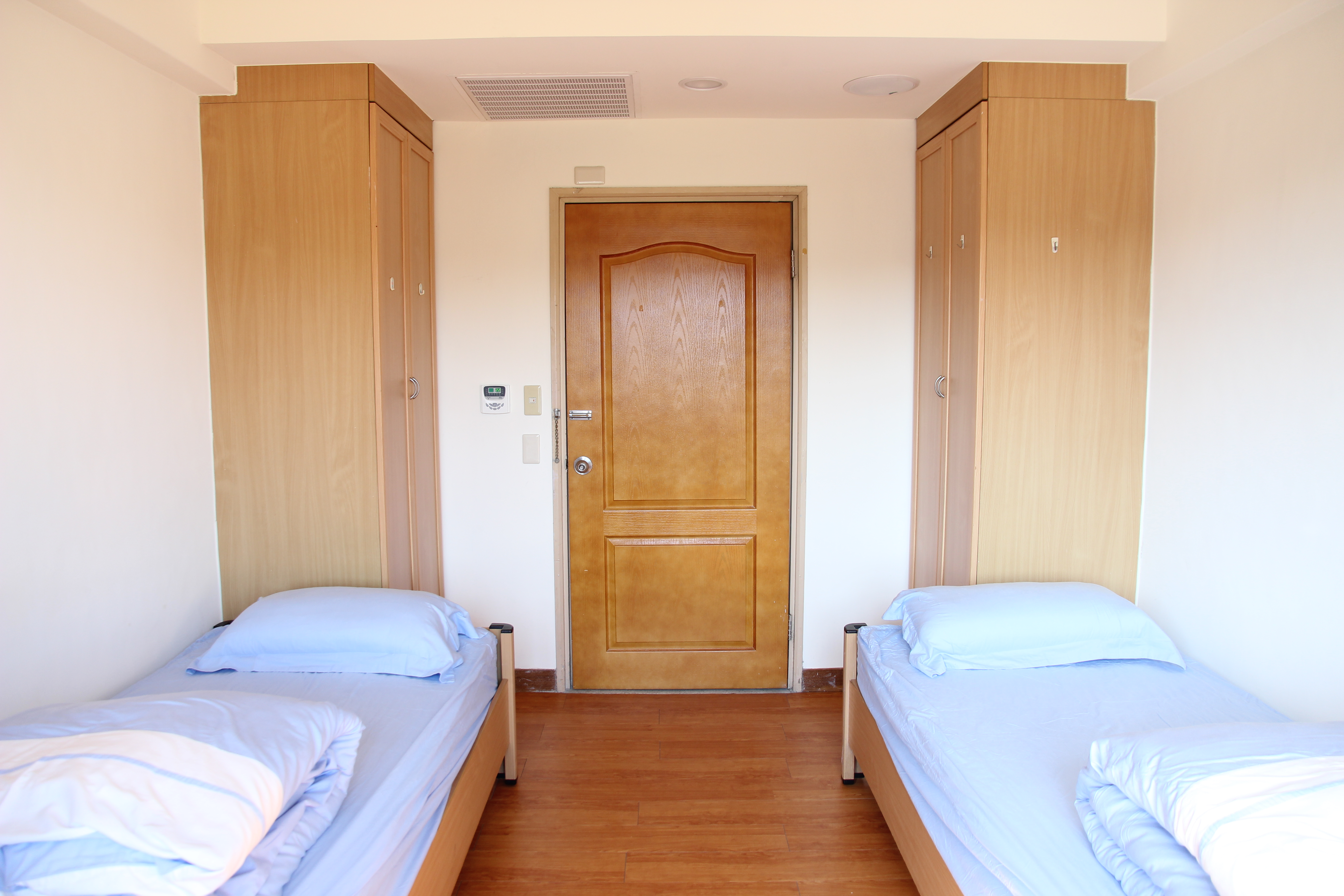 dorm1