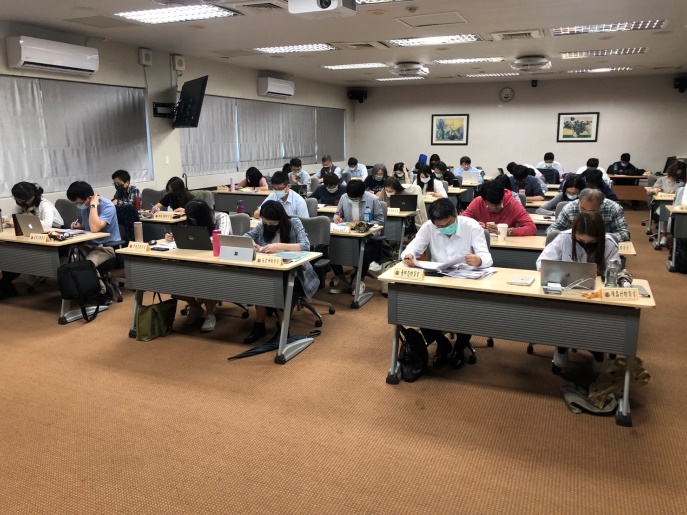 111年度財務金融初階01