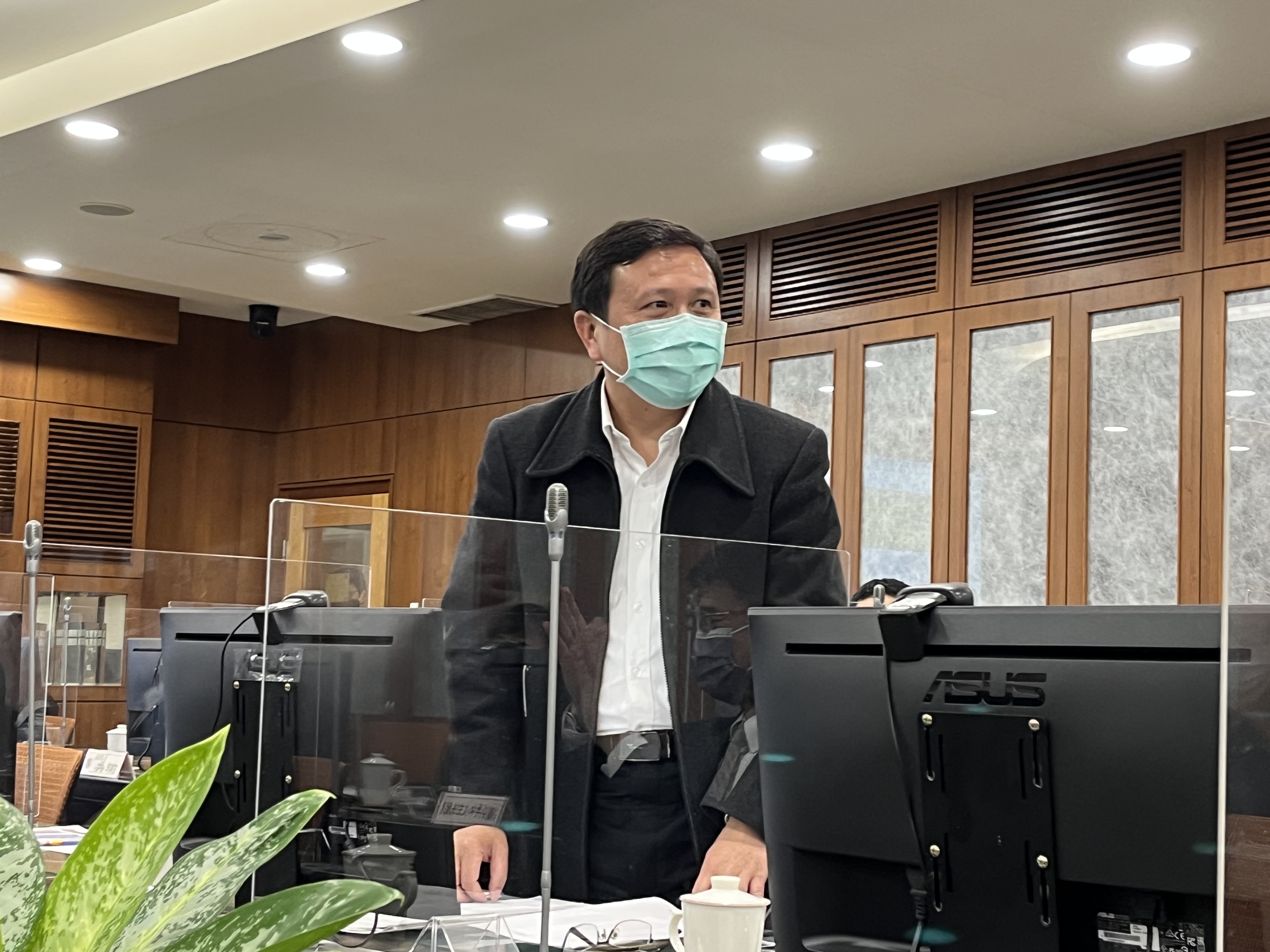4.介紹新任委員