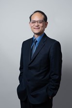 賴擁連 教授